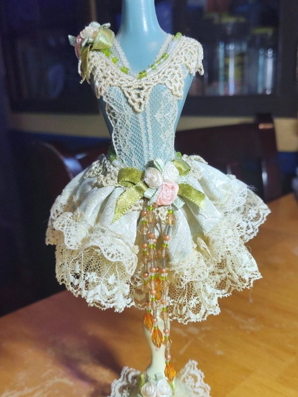 2005 resin stand up Lace and beaded dress figurine. SHIPS FREE